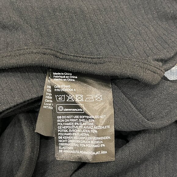 Trendy H&M Black Tee with Sparkle Detail, Perfect Casual Chic - Picture 4 of 5